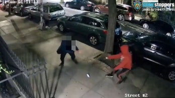 NYC man robbed at gunpoint in Manhattan and shot on sidewalk, shocking video shows