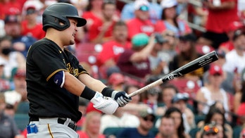 Tsutsugo, Newman homer in Pirates 5-4 win over Cardinals