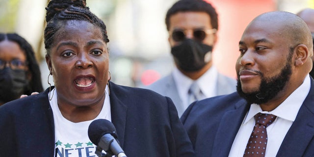 Anjanette Young and attorney Keenan Saulter discuss the progress in Young's case and efforts to work with the City of Chicago. Young was the victim of a botched raid by Chicago police when police entered the wrong house.