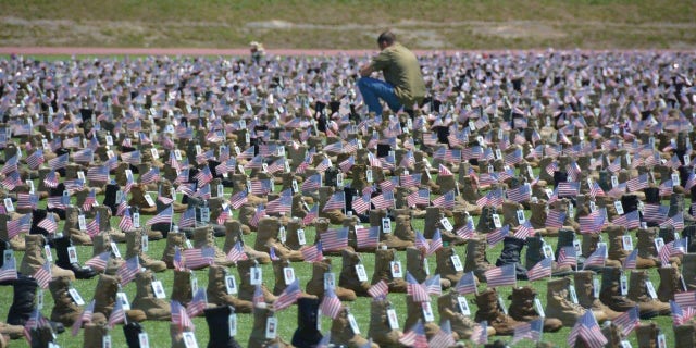 Fort Bragg’s annual Run, Honor, Remember 5K Memorial will include a field filled with military boots to honor the men and women killed in the line of duty.?