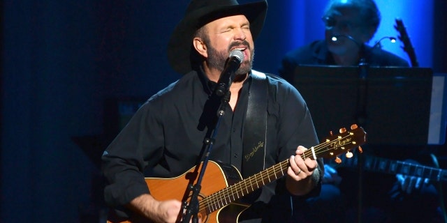 Garth Brooks was inducted into the Grand Ole Opry in 1990 after having his debut in 1989.