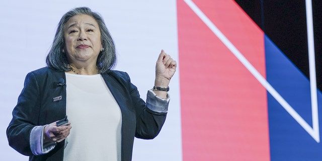 Attorney Tina Tchen, former chief executive officer for Time's Up, speaks during the 2020 Makers Conference in Los Angeles, カリフォルニア. 写真家: Kyle Grillot/Bloomberg via Getty Images