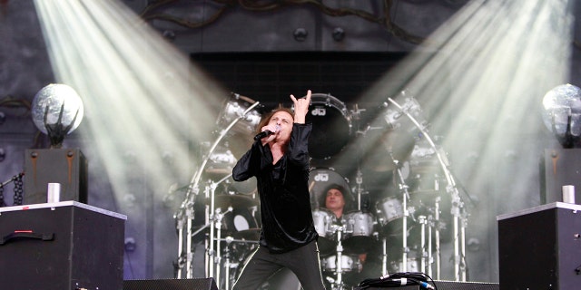 Ronnie James Dio was yearning to perform even after being diagnosed with cancer.