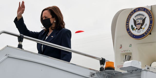 U.S. Vice President Kamala Harris arrives in Singapore, August 22, 2021. (Reuters)