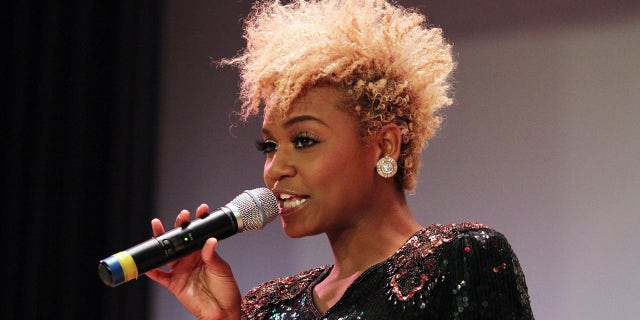 Syesha Mercado performs in Chicago, Dec. 3, 2011. (Getty Images)