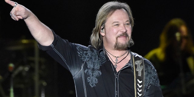 Travis Tritt will not perform at venues that require coronavirus vaccines.