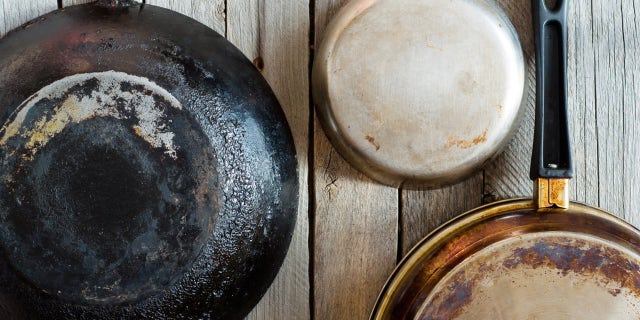 TikTok user @ramdeep.osahan posted a video earlier this year showing an "easy home trick" for cleaning the exterior of a dirty pan.