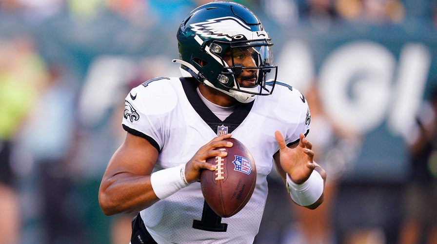 Jalen Hurts sent to hospital minutes after Eagles kickoff with mystery  illness