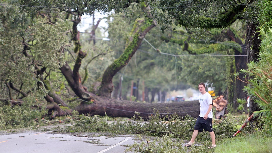 Ida: At Least 1 Dead, More Than A Million Customers Without Power In ...