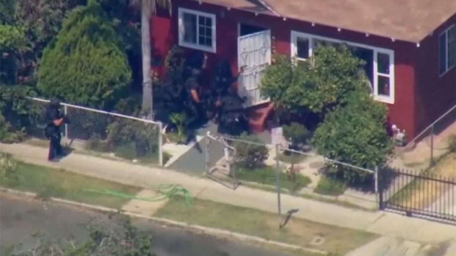 LA Neighborhood Shuts Down After Suspect Allegedly Beats Woman To Death ...