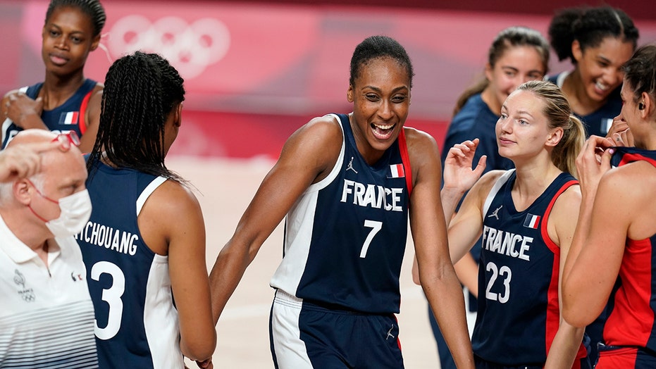 France advances to semifinals with 67-64 win over Spain