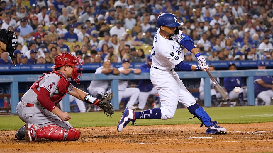 All Betts off: Dodgers place Betts on IL with sore hip