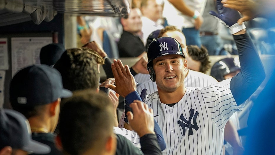 Rizzo delivers again for new team, Yankees rout Orioles 10-3