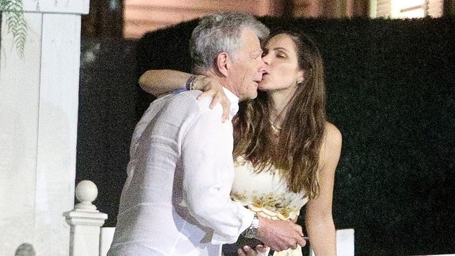 Katharine McPhee, David Foster smooch on dinner date after welcoming son