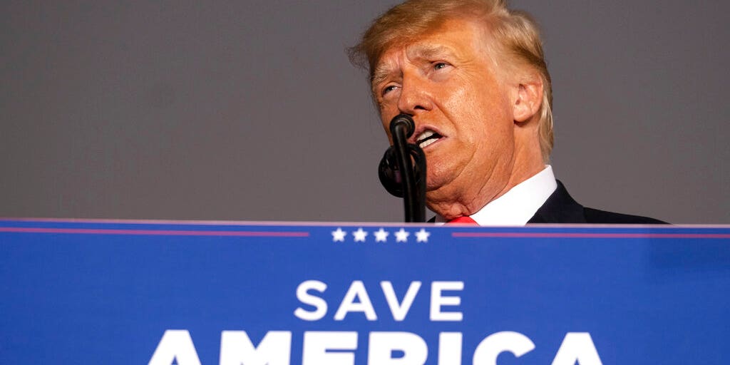 Trump parachutes into crucial Virginia governor's race on election eve - Vimarsana News
