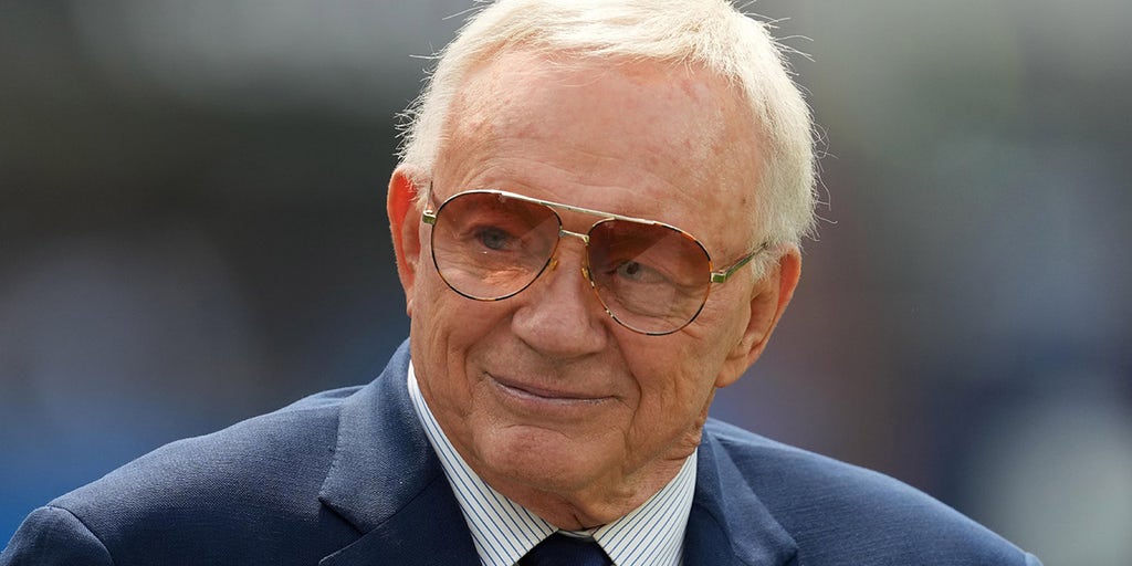 Antonio Brown wants Cowboys owner Jerry Jones to call him