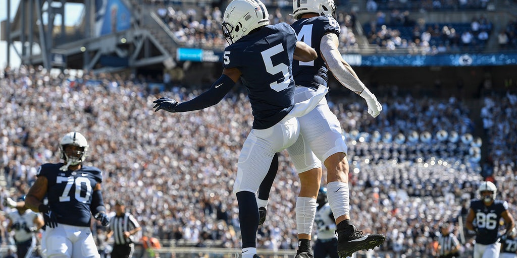 Sean Clifford leads No. 6 Penn State past Villanova
38-17