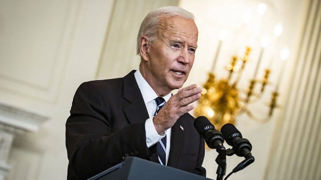 Poll reveals how many Americans are angry with Biden's strict COVID orders