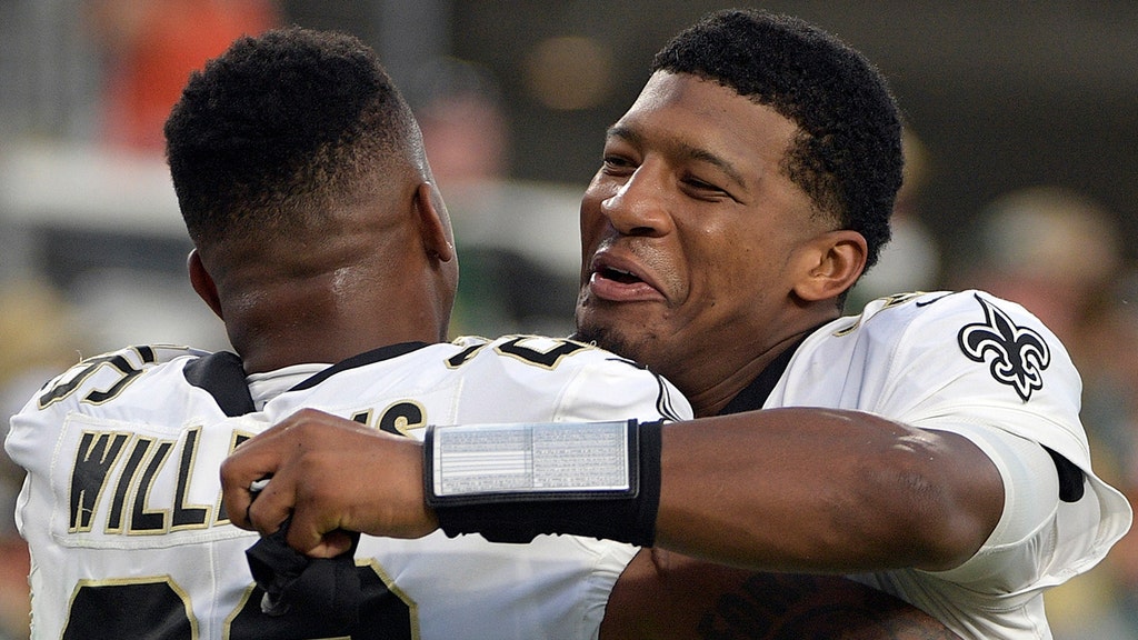 Ex-NFL QB raises eyebrows with odd Jameis Winston post