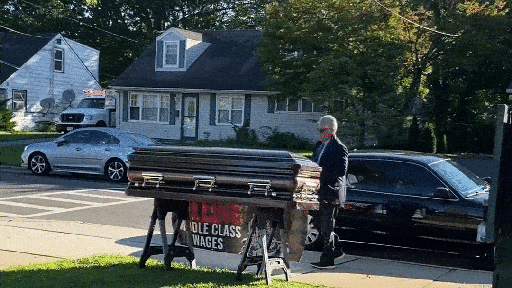 Labor union's sign outside elementary school prompts drastic action