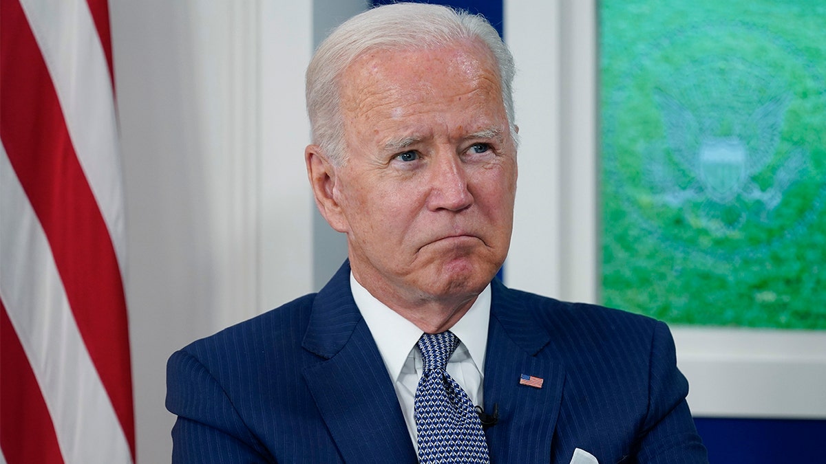 Biden frowning 