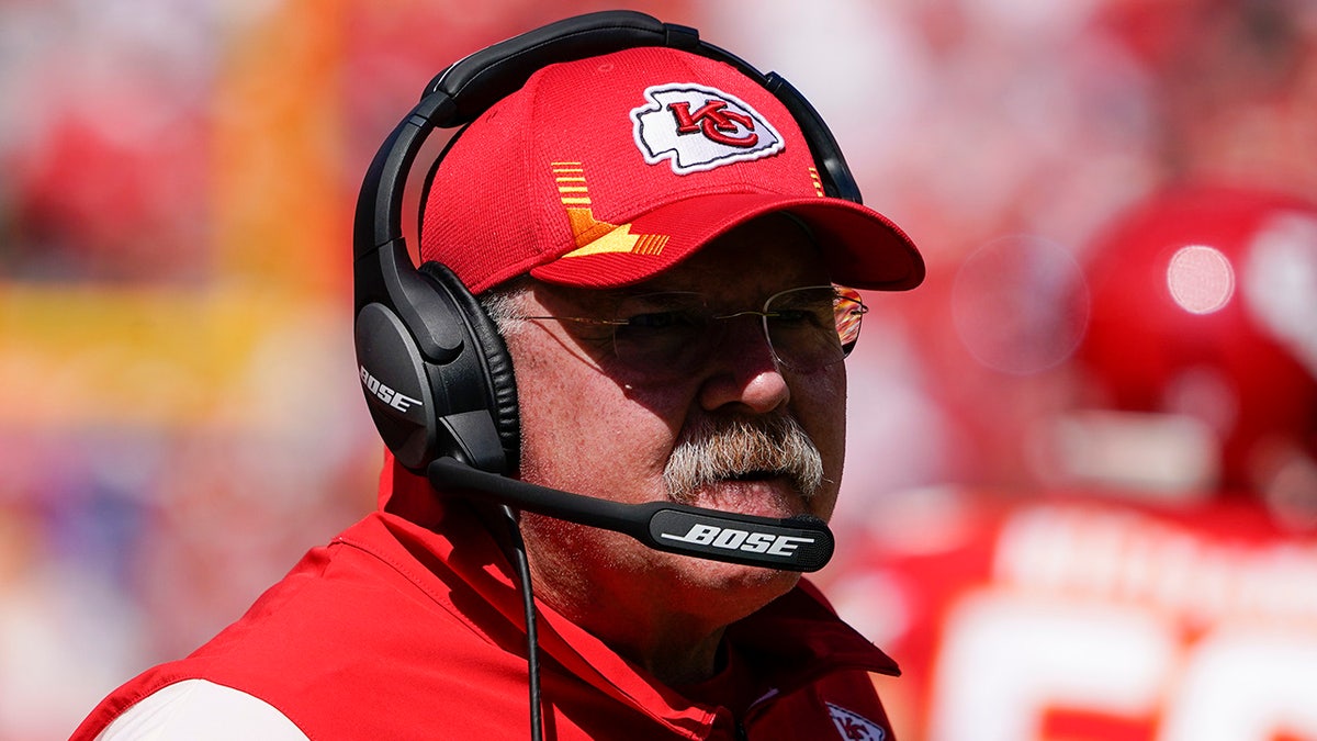 Andy Reid on sideline