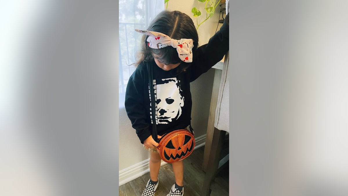 4-year-old runs to Michael Myers at her birthday party