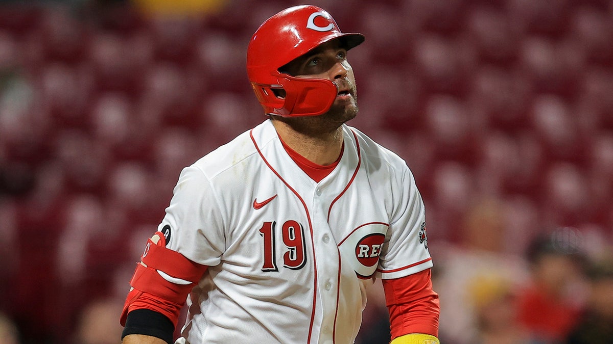 Joey Votto looks at ball