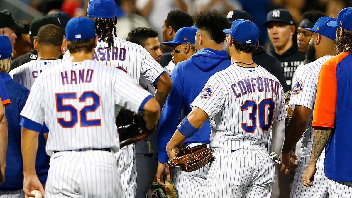 Yankees, Mets involved in brief skirmish; Francisco Lindor hits go