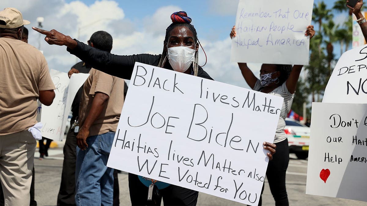 Protesters demonstrate outside a U.S. Citizenship and Immigration Services (USCIS) building in Miami to denounce the expulsion of Haitian refugees from Del Rio, Texas, Sept. 22, 2021. (Getty Images)