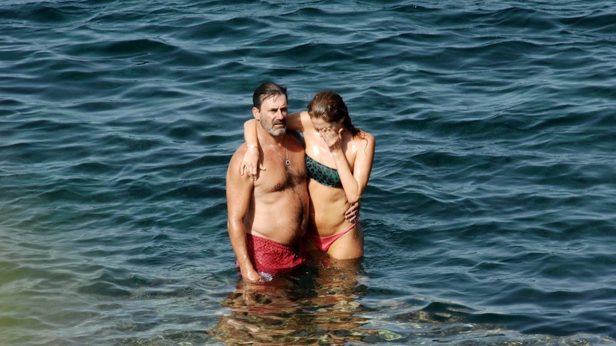 Jon Hamm and girlfriend Anna Osceola get handsy during vacation