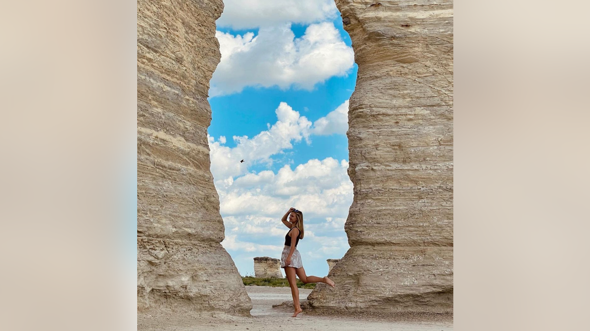 Gabby Petito in Kansas at Monument Rocks
