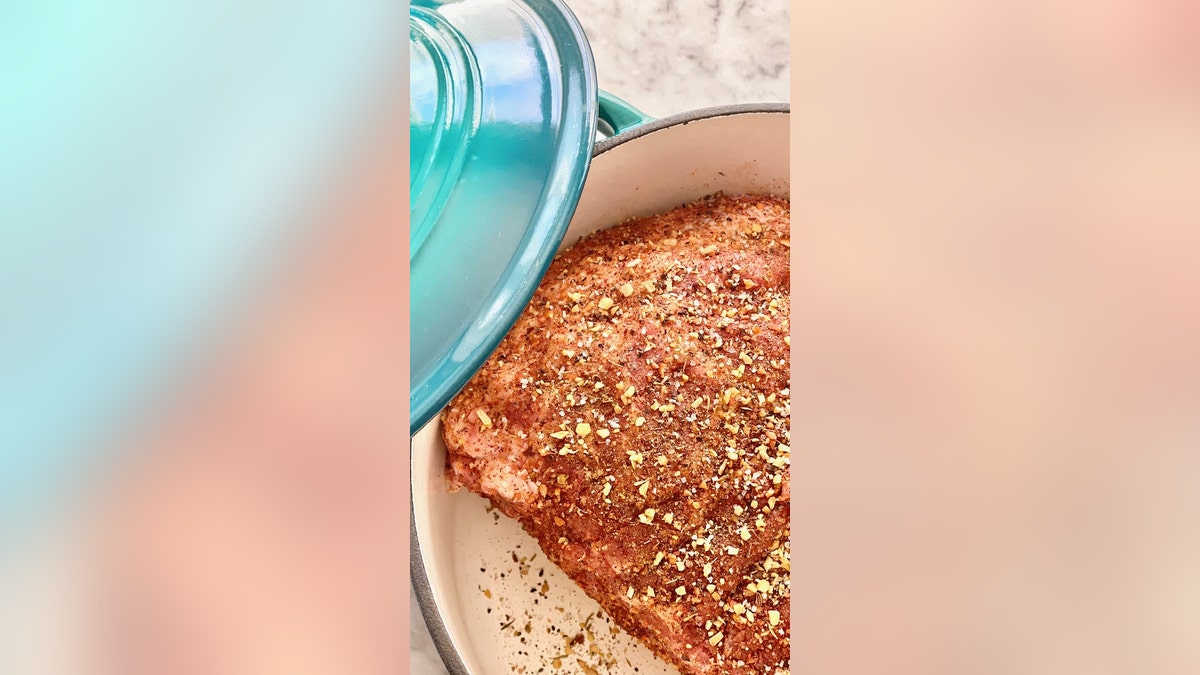 The "Southern Pulled Pork BBQ" recipe just requires a Dutch oven, pork butt and a homemade barbecue rub. Of course, you also have to choose a barbecue sauce to serve with it.