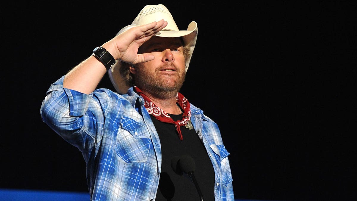 Toby Keith shares update on cancer battle – NBC 5 Dallas-Fort Worth