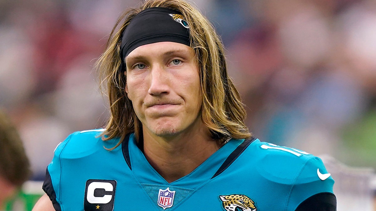 Trevor Lawrence on Jaguars' loss in debut: 'It obviously sucks'