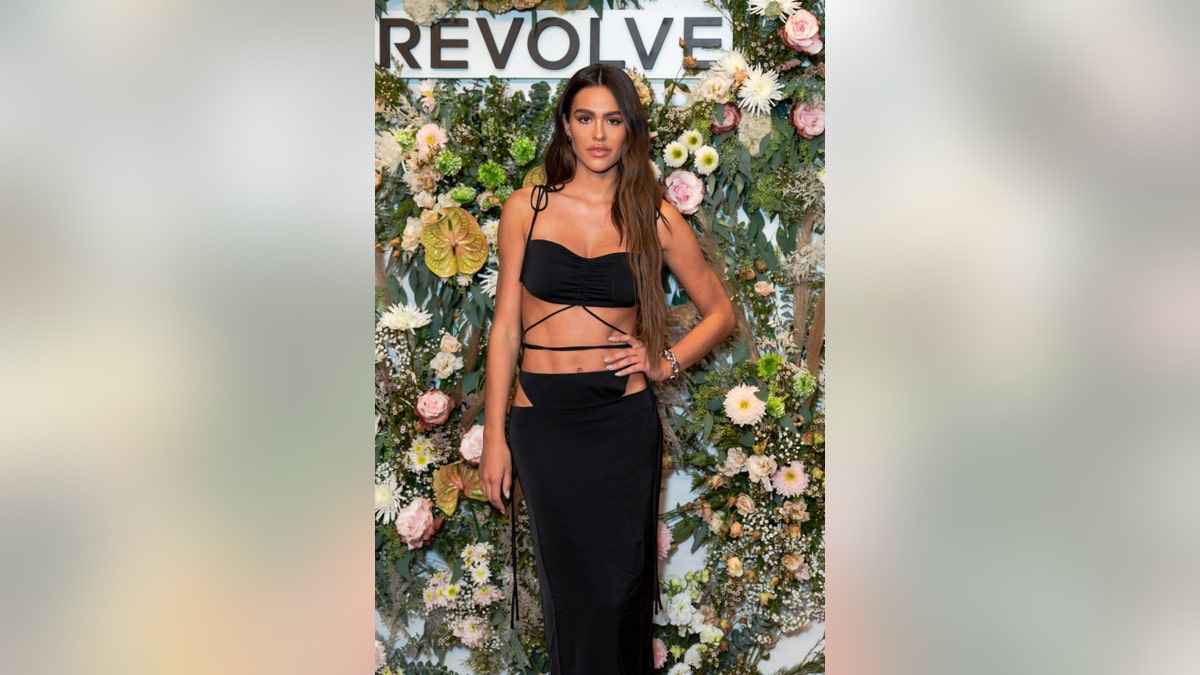 Amelia Hamlin attends the Revolve Gallery at Hudson Yards on September 09, 2021 in New York City. 