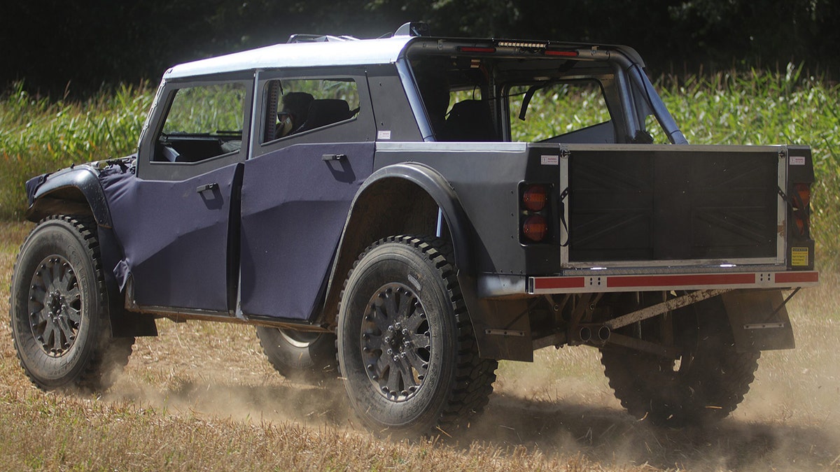 The Fering Pioneer features a fully independent suspension system.