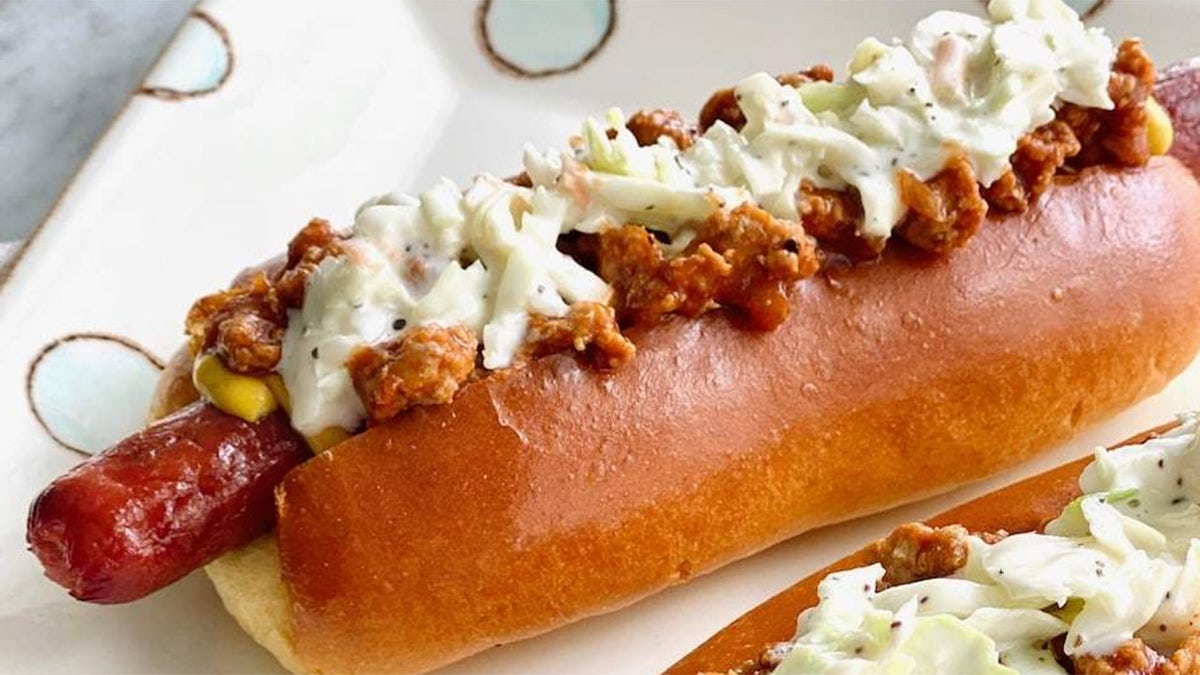 Debi Morgan shared her ‘Easy Hot Dog Chili’ recipe with Fox News ahead of NFL Sunday.