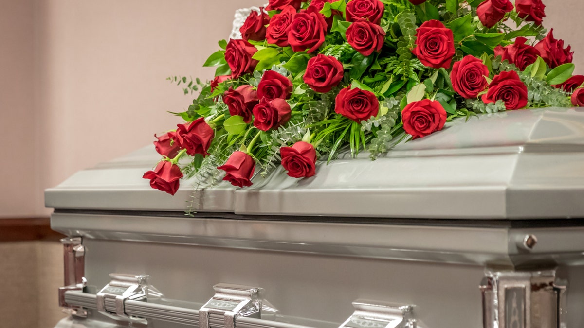 casket funeral