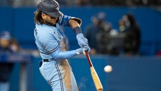 Bichette homers twice, Blue Jays top Yanks 6-5, tighten race