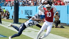 Cardinals' DeAndre Hopkins pulls down Kyler Murray's pass for incredible TD