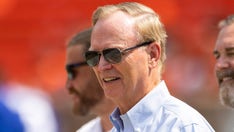 Giants' John Mara hears the boos during Eli Manning's jersey ceremony