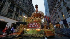 Full-fledged Macy’s Thanksgiving Parade will likely return this year: de Blasio