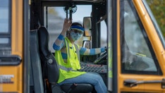 Parents say school bus delays spur no-shows, hour-long waits for kids: 'We didn't know where they were'