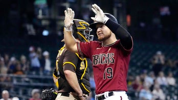 Diamondbacks pound Darvish with 6-run 3rd, beat Padres 8-3