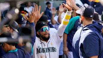 Mariners silence Houston bats again for 1-0 victory