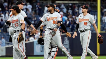 Sánchez 2 HRs, 6 RBIs, but Yanks blow lead, fall to O's 8-7
