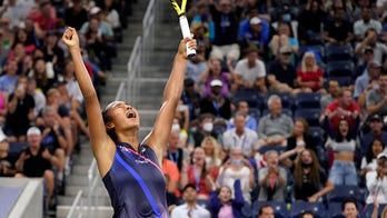 Fernandez, 18, beats Kerber at US Open to follow Osaka upset