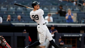 Judge, Sánchez rally Yanks from 5-run deficit over Twins 6-5