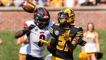 Bazelak, Missouri make quick work of SE Missouri, 59-28